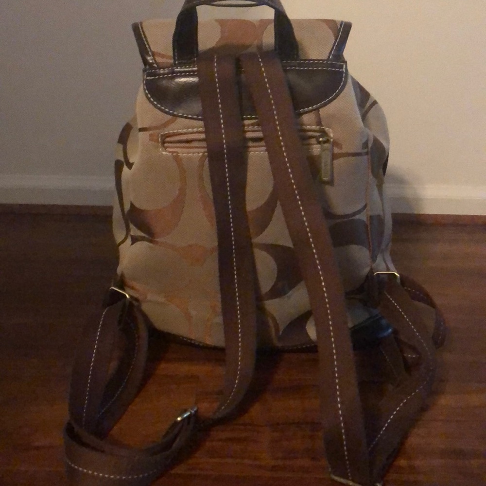 Coach backpack - Picture 2 of 4